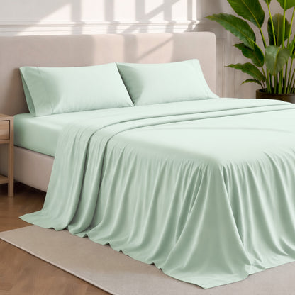Microfiber sheets and pillowcases in a bedroom stetting