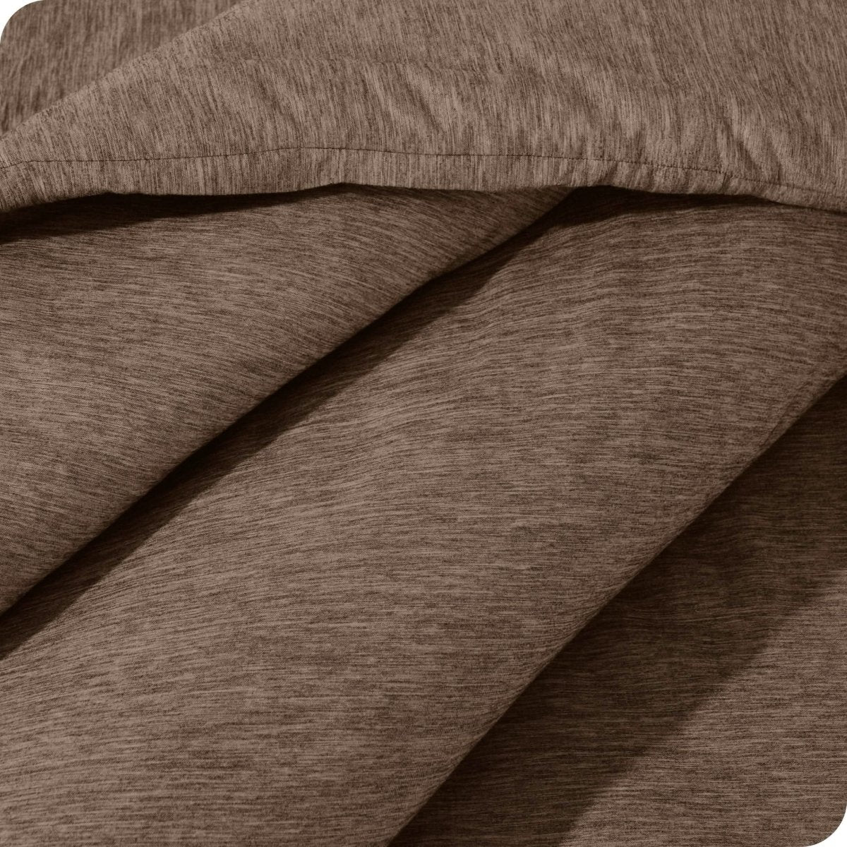 Close up of the heathered comforter set
