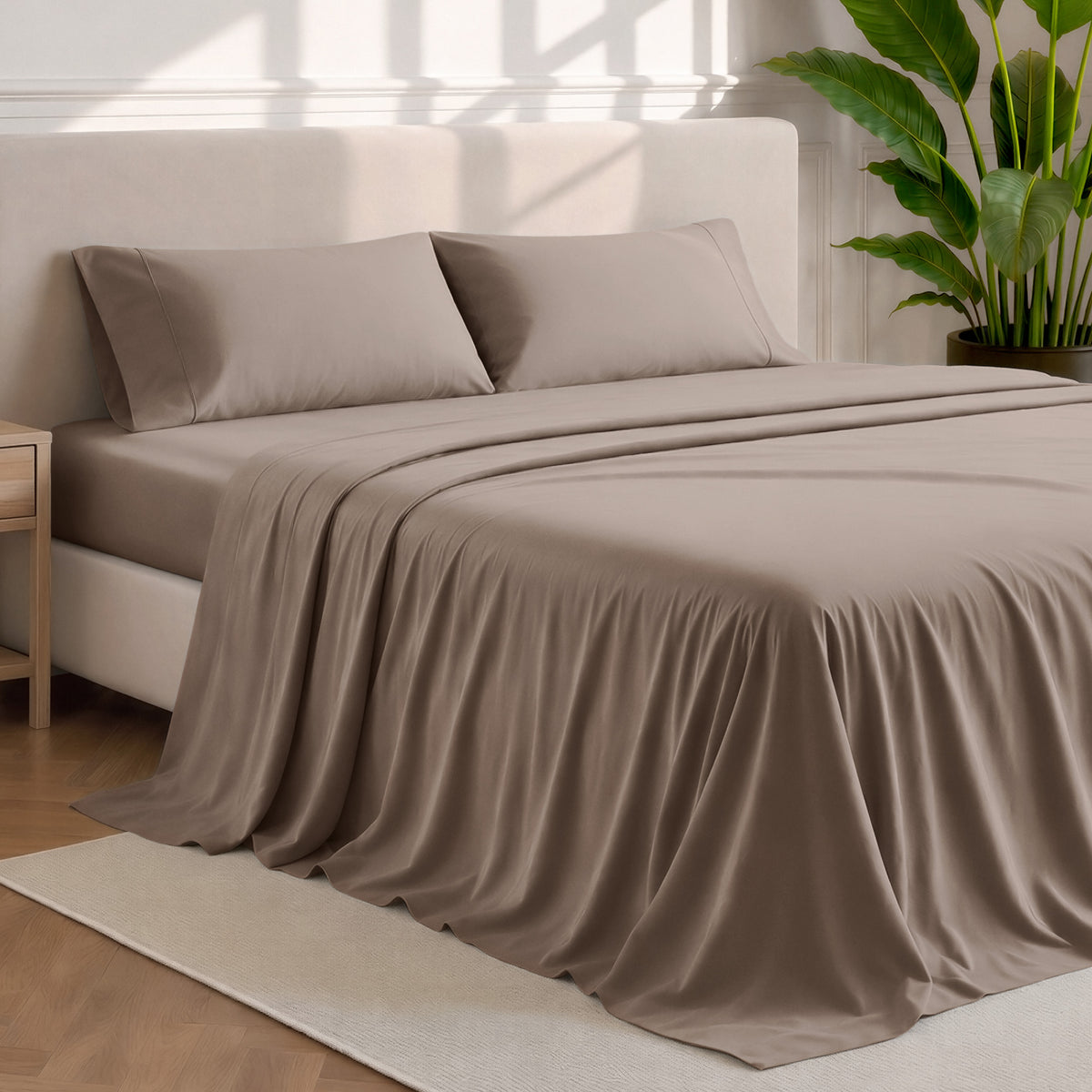 Microfiber sheets and pillowcases in a bedroom stetting