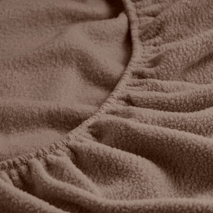Close-up of a fitted sheet with all around elastic