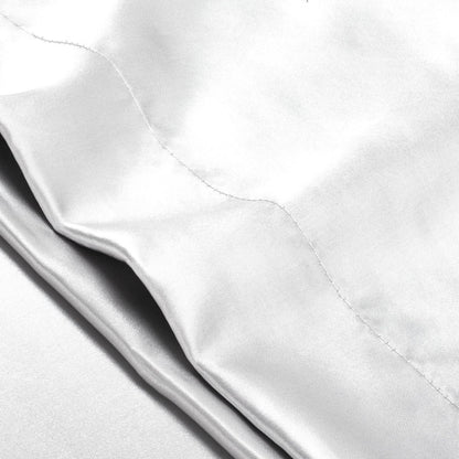 Close-up of the envelope closure on the satin pillowcase