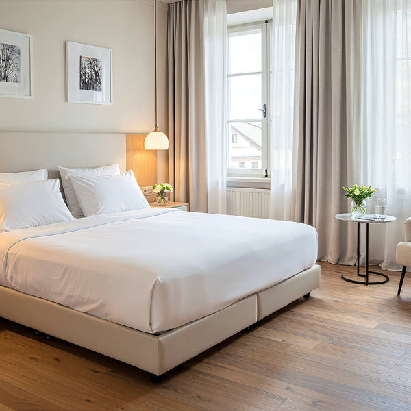 Chloe Thompson, Superhost - Riverside Meadows B&B