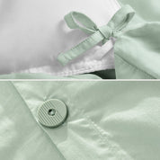 Duvet cover ties and button closure